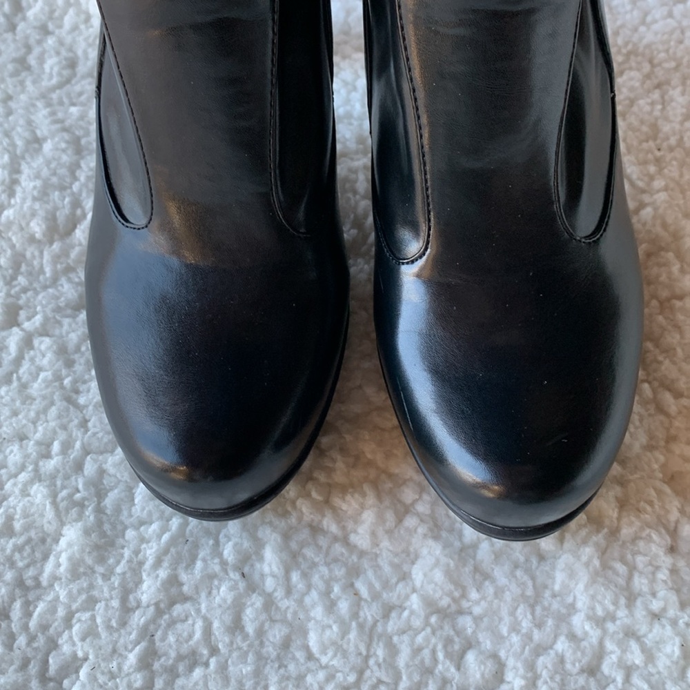 Franco Sarto Faux Stretch Leather Boots. - Picture 2 of 5